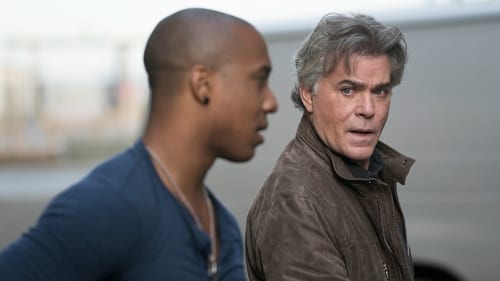 Shades of Blue : une flic entre deux feux Saison 1 Épisode 11